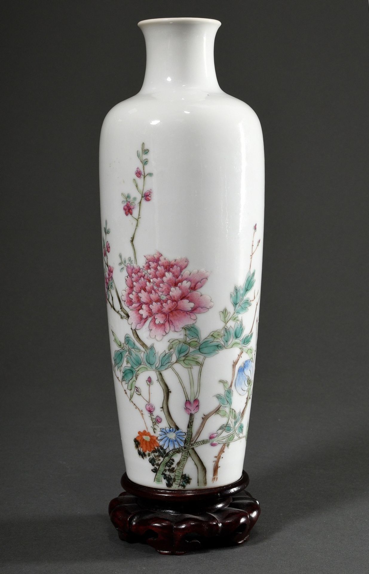Meiping Vase mit zarter Famille Rose Malerei „Päonie, Kirschblüte und Chrysantheme",