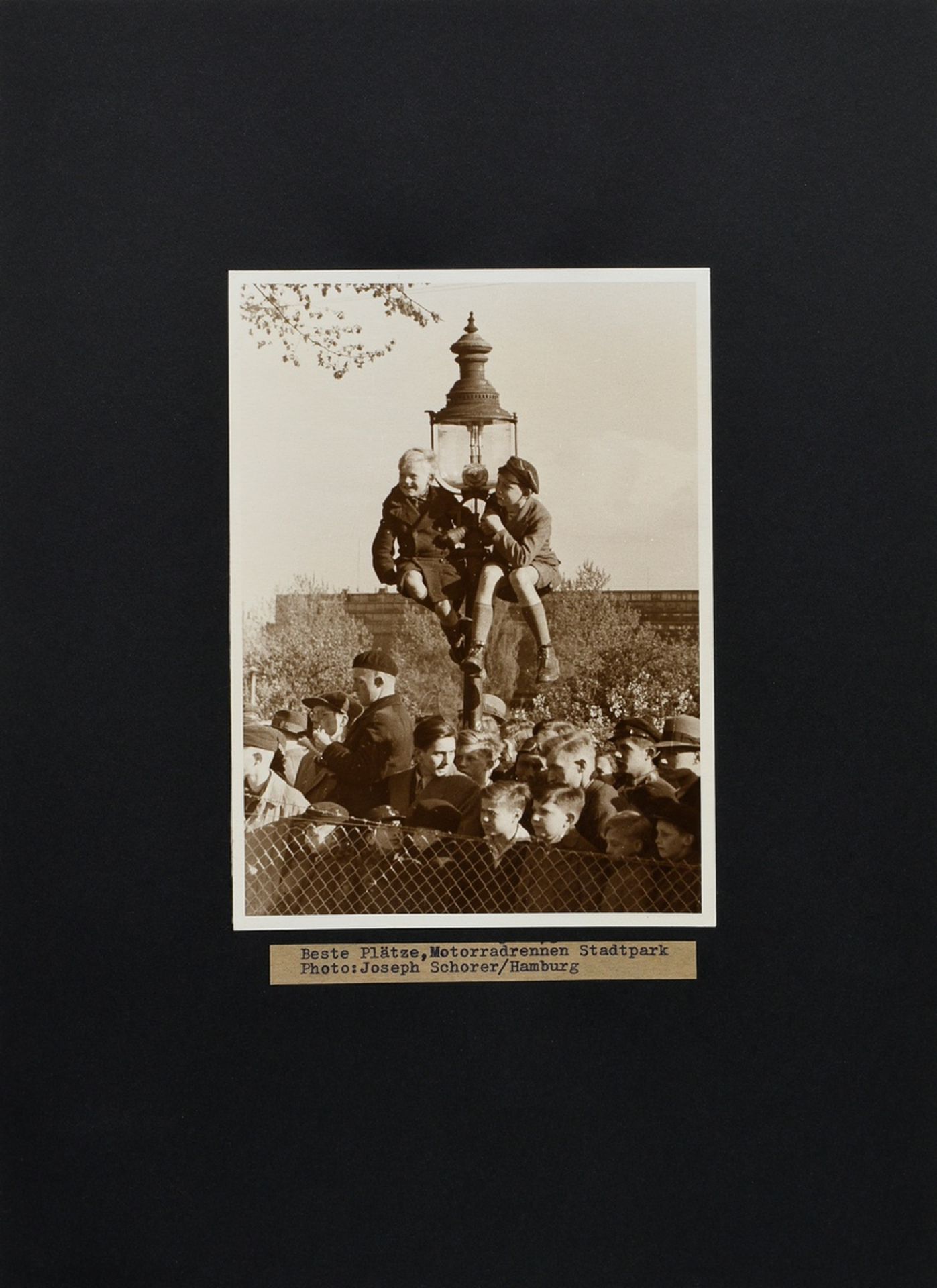 11 Schorer, Joseph (1894-1946) "Hamburg- und Munich-Motives", photographs, mounted on cardboard, mo - Image 5 of 24