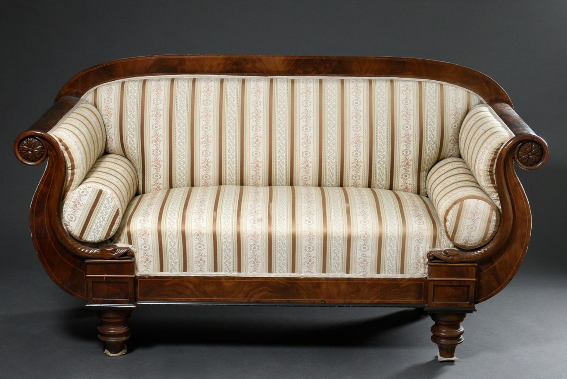 Small Biedermeier sofa with plastic snakes on the backrests, mahogany veneered on softwood with rib - Image 2 of 5