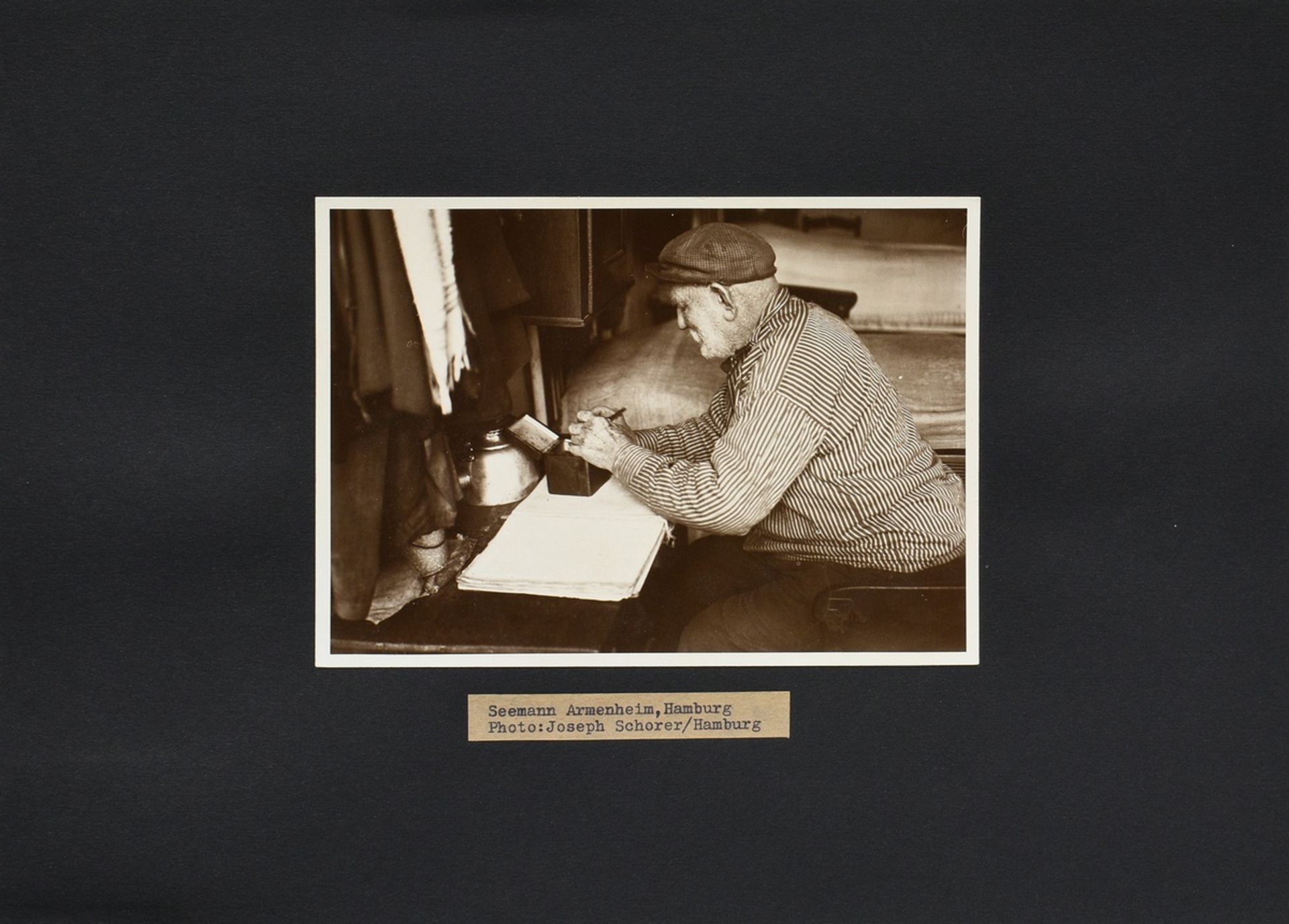 9 Schorer, Joseph (1894-1946) "Hamburg motifs (sailors, workers, Hans Albers)", photographs mounted - Image 11 of 20