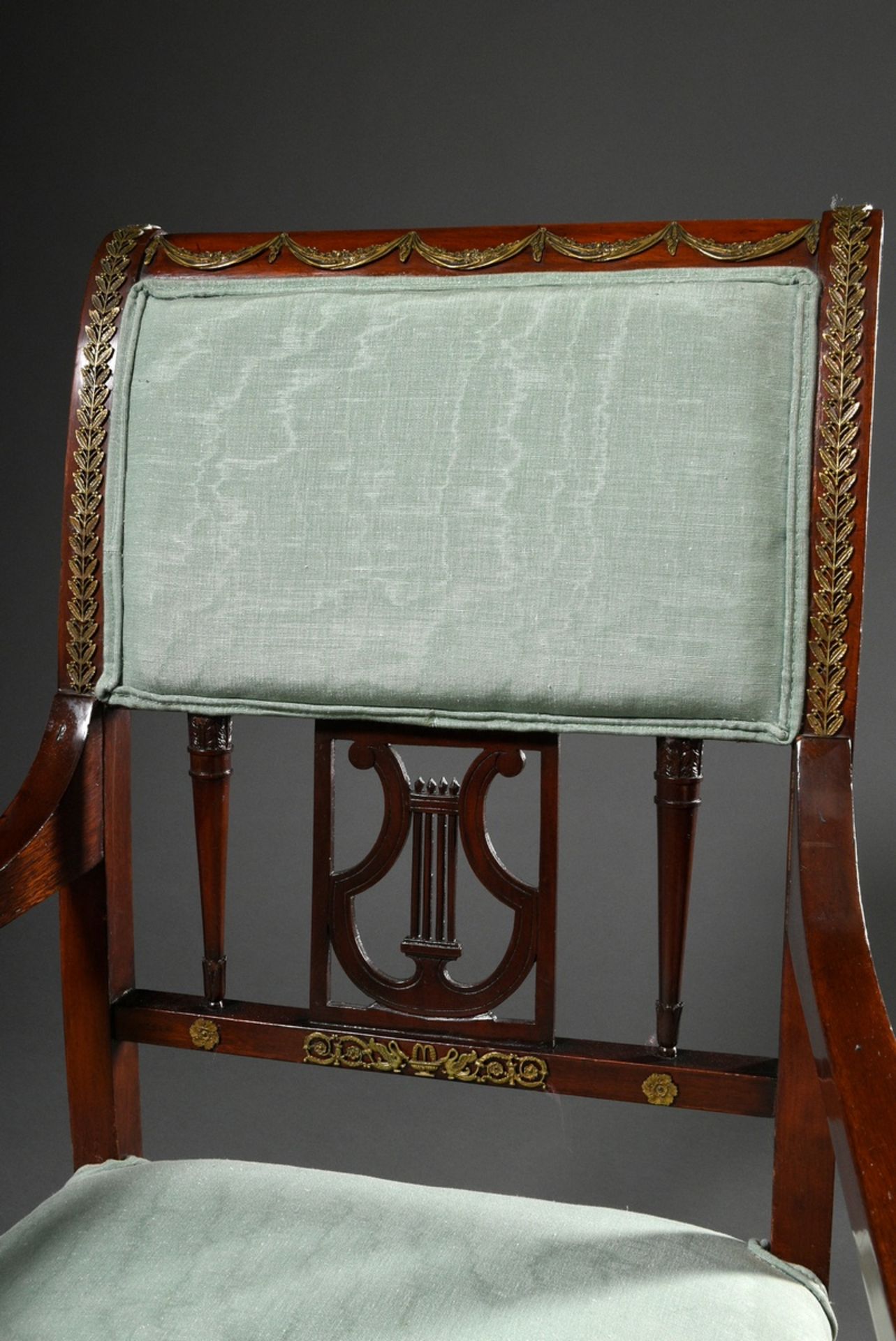 Elegant mahogany armchair in Empire style with fire-gilt fittings and carved lyre in the backrest a - Image 4 of 9