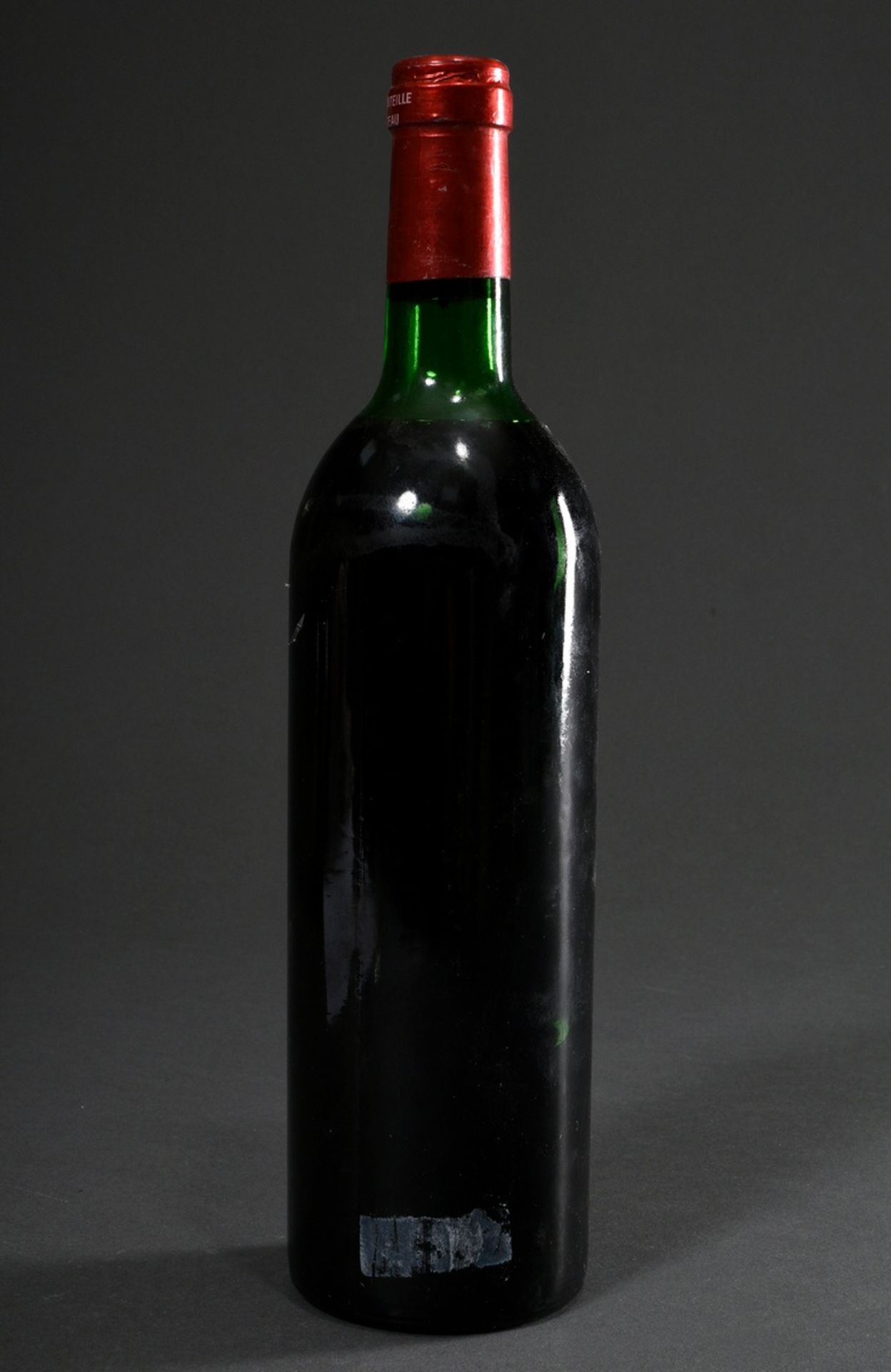 Bottle 1979 Bordeaux red wine "Petrus", Grand Vin, Pomerol, chateau proof, 0,75l, upper shoulder, l - Image 2 of 4