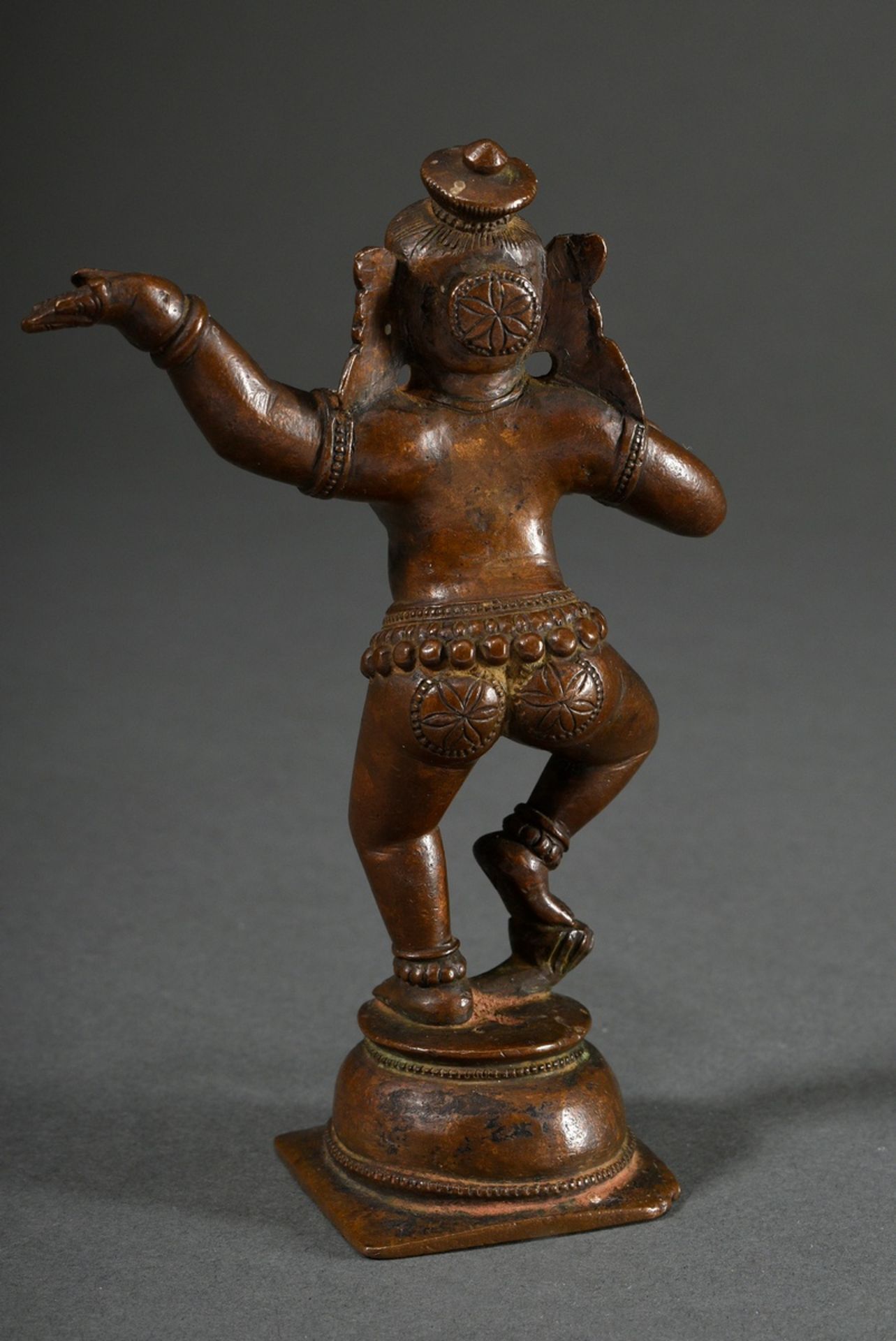 Bronze figure "Dancing Krishna with butter ball", South India, 18th/19th c., h. 12.5cm, acquired in - Image 3 of 4