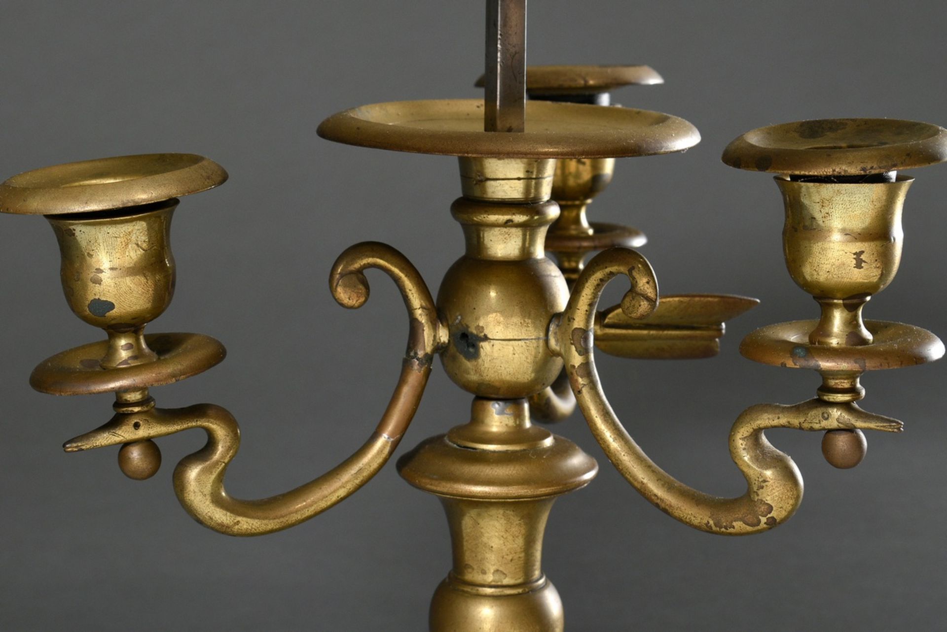 Yellow cast bouillotte in simple form with 3 height-adjustable candelabra arms and the same green p - Image 3 of 6