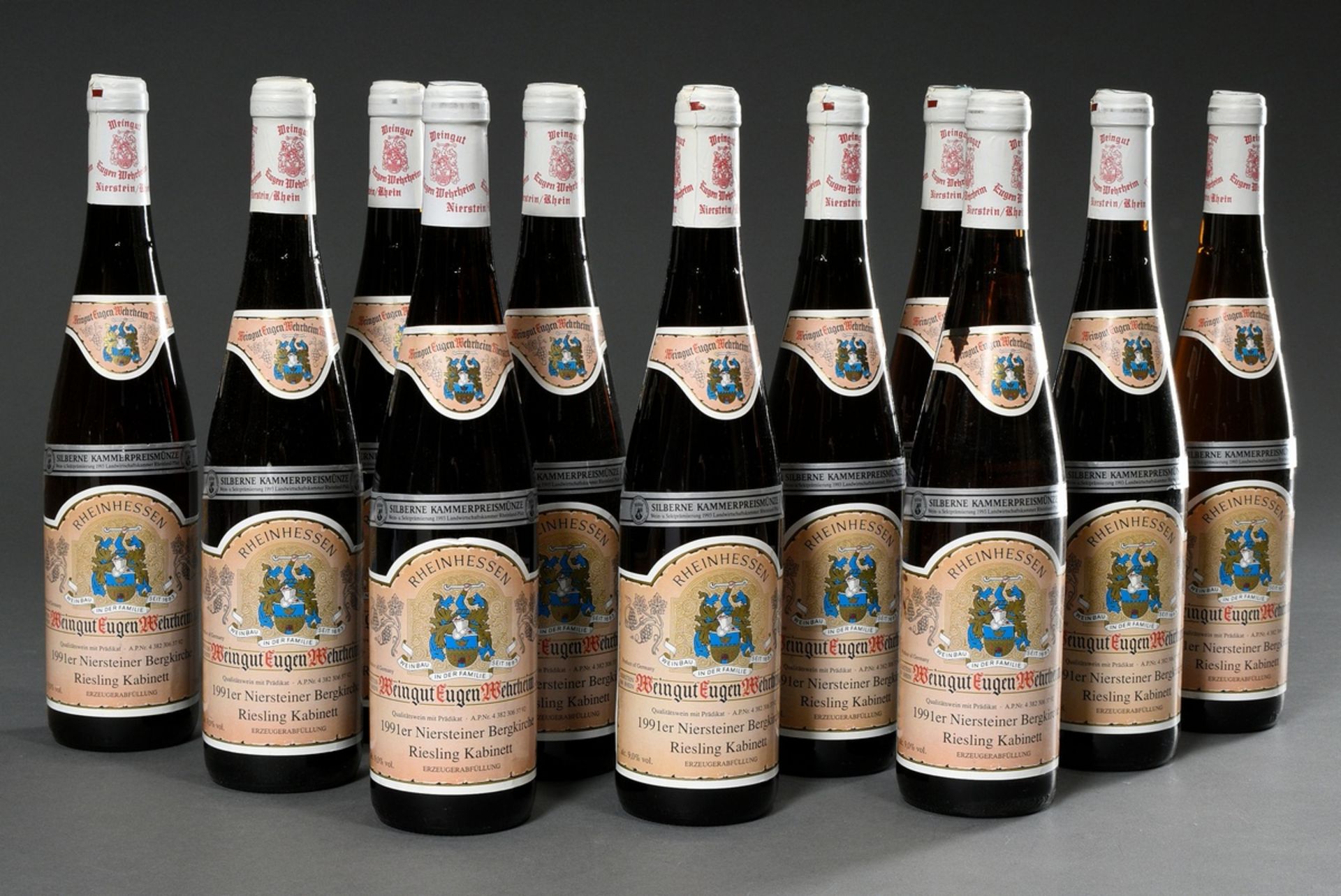 11 Flaschen 1991 Weißwein "Niersteiner Bergkirche", Riesling Kabinett, 0,75l, in Original Karton