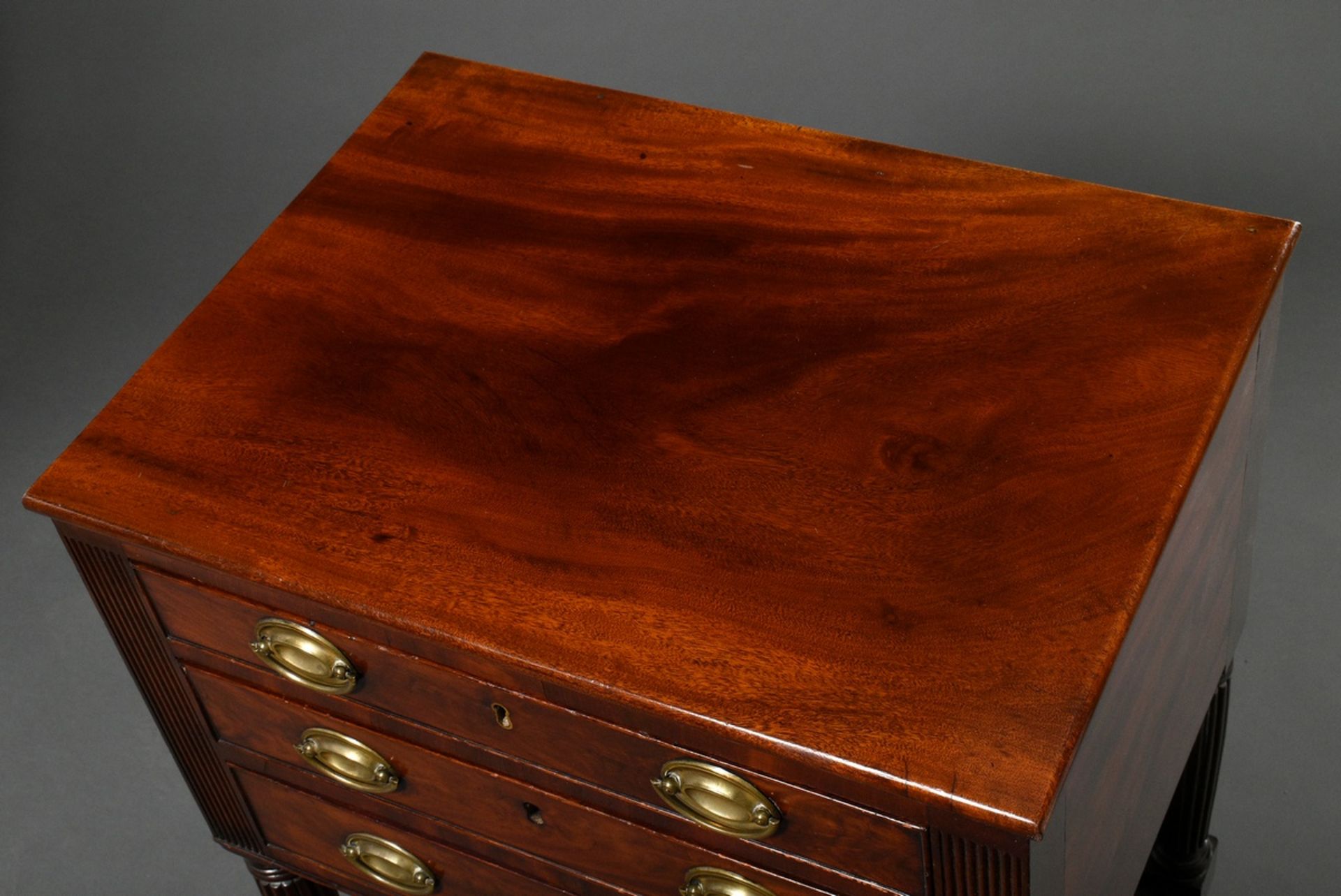 Three-bay occasional furniture on fluted legs with pull-out writing drawer and punched leather top, - Image 2 of 6