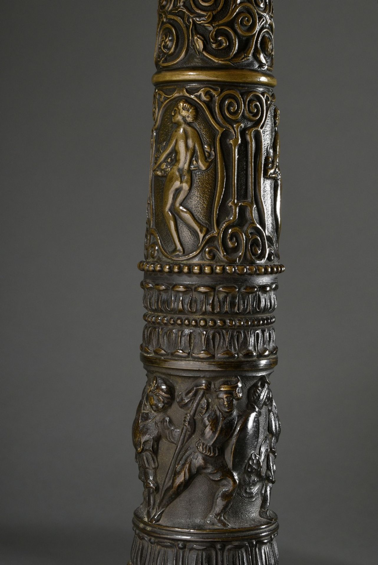 Lamp with bronze base in column form with alternating ornamental and figural friezes "Angels", "Mas - Image 3 of 6