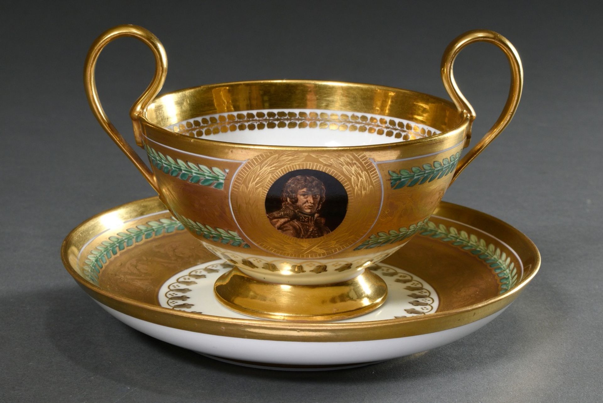Empire soup cup/saucer "Coupe à bouillon hémisphérique" with raised handles and laurel frieze on a  - Image 4 of 7