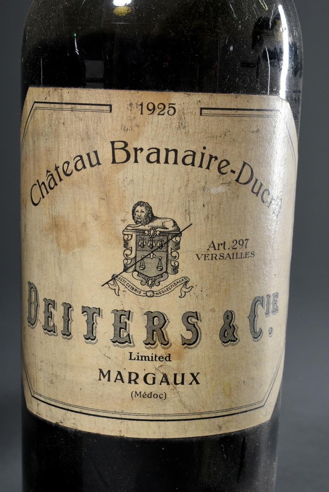 4 Diverse Flaschen Bordeaux und Margaux Rotwein: 1975 "Chateau de Lisse"; 1962 "Clos des Jacobins", - Bild 4 aus 6