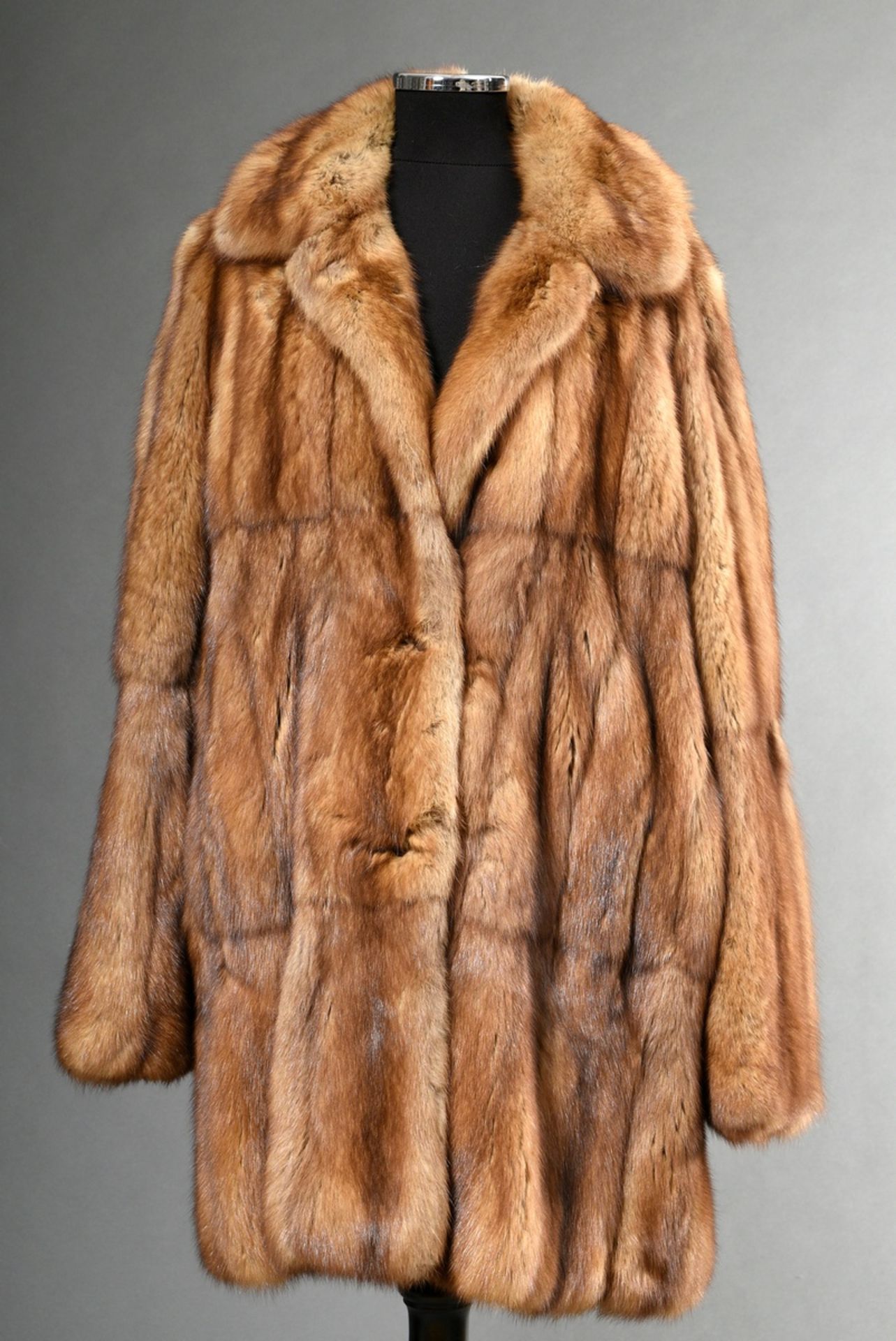 Kanadische Goldzobel Jacke aus längs verarbeiteten Fellen, Bonnie Models Nr. 161940, 2004 bei Unger