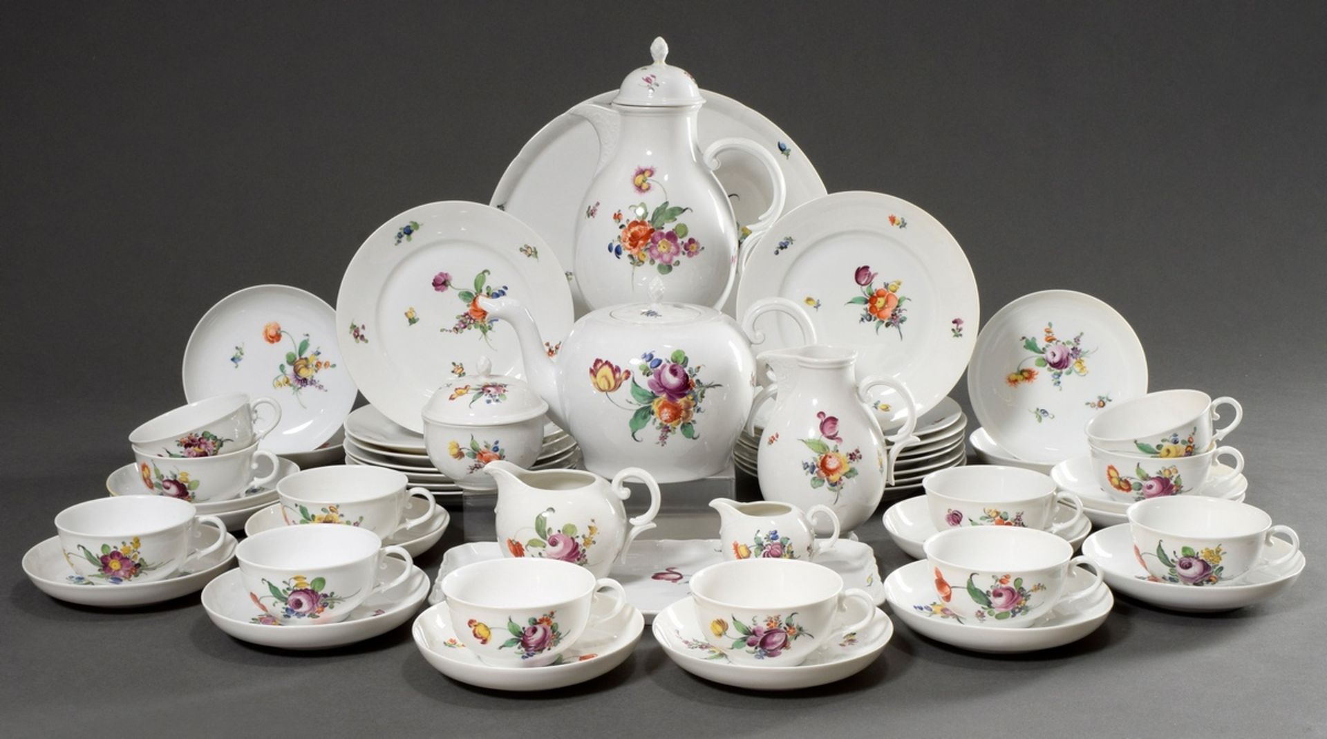 39 piece Nymphenburg coffee-tea service "Flower", 20th century, consisting of: 1 teapot with plasti - Image 2 of 4