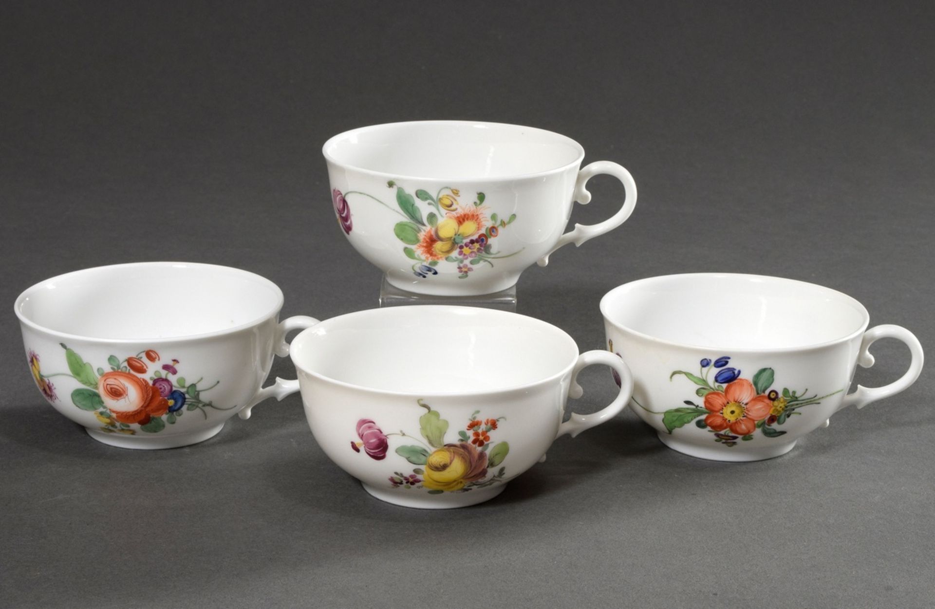 39 piece Nymphenburg coffee-tea service "Flower", 20th century, consisting of: 1 teapot with plasti - Image 4 of 4