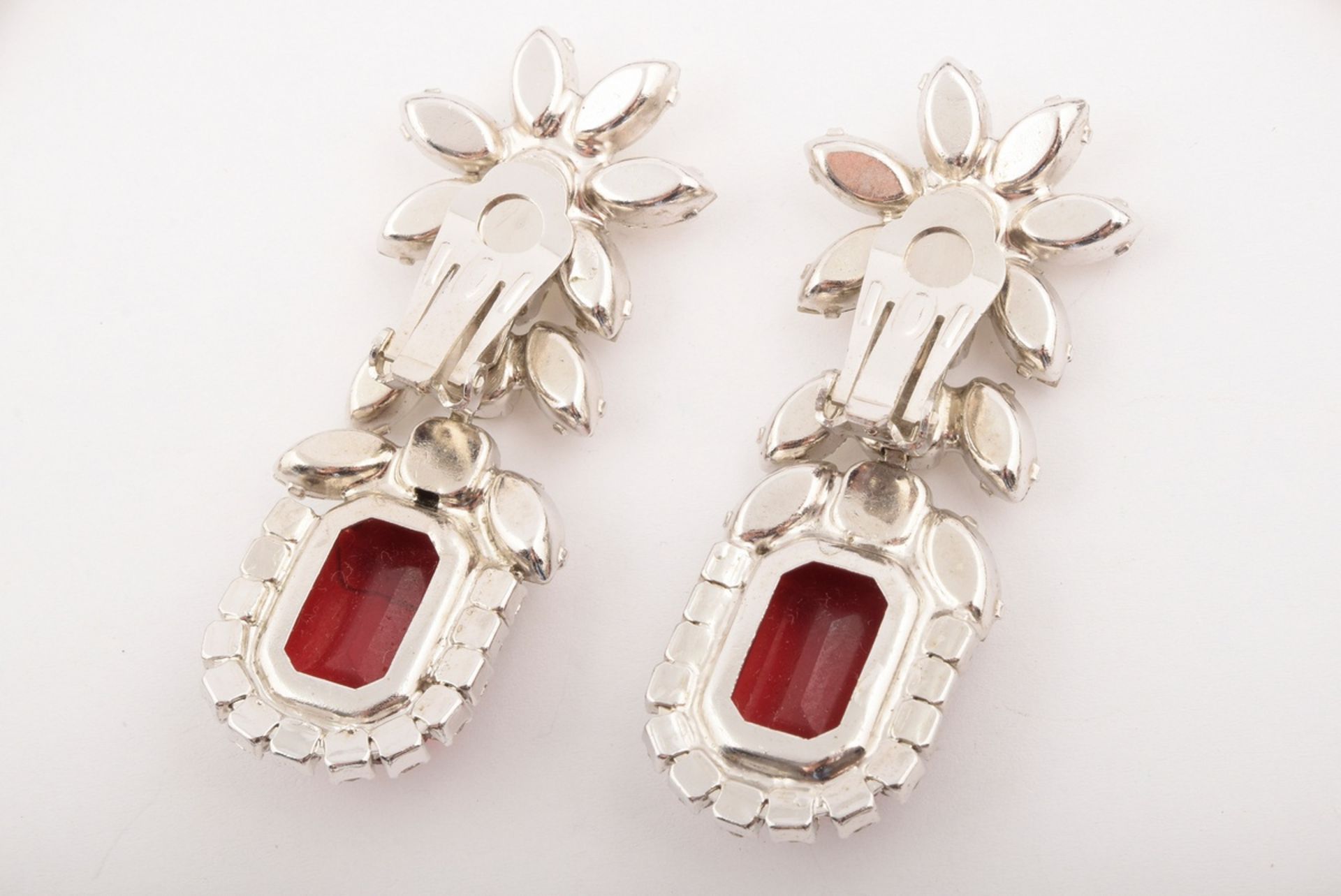 3 pieces of opulent Midcentury costume jewellery made of white metal with red and white rhinestones - Image 4 of 5
