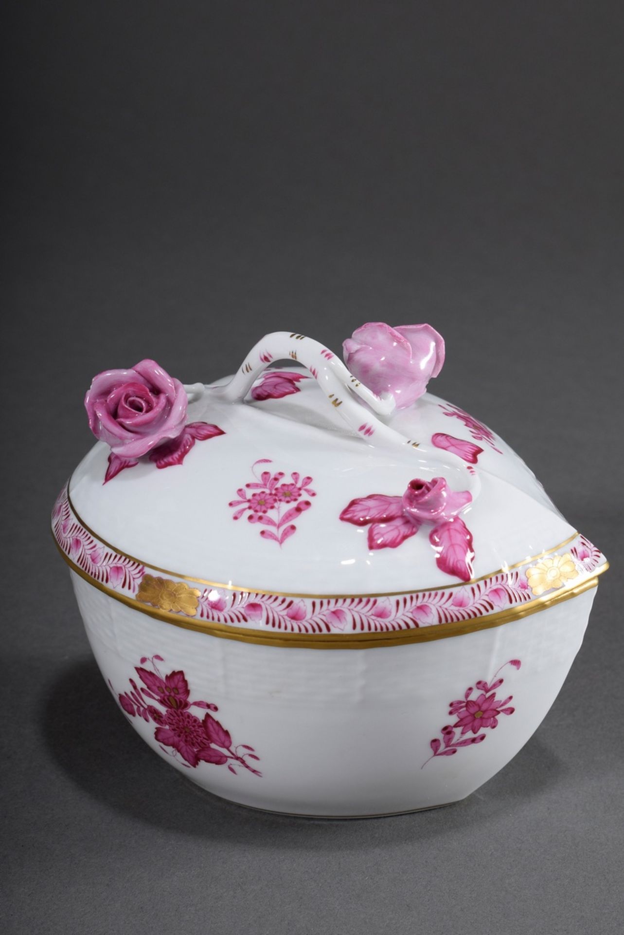 2 Various pieces Herend "Apponyi Purpur" basket (h. 11cm, Ø 18cm) and "Heart" lidded jar (12x12x11, - Image 9 of 13