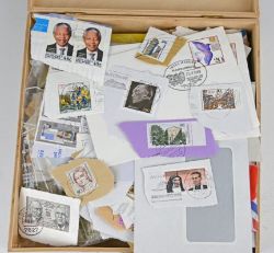 KLEINE BRIEFMARKENSAMMLUNG  Kiste und