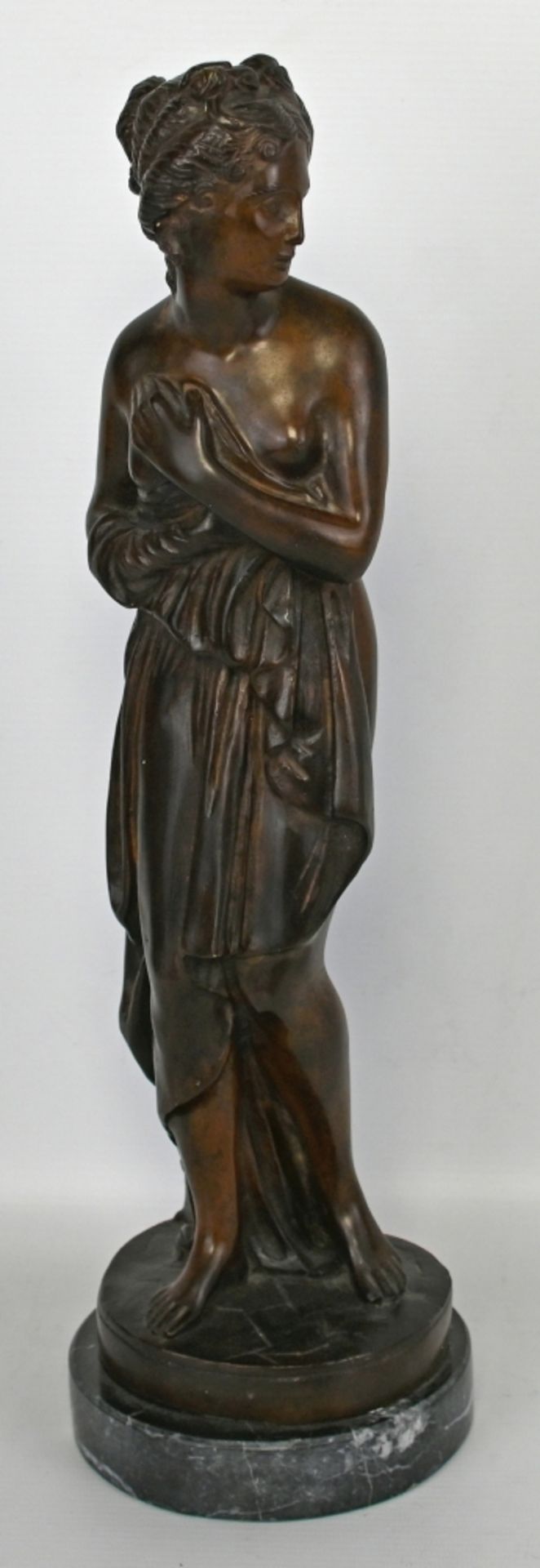 STEHENDER FRAUENAKT Bronze