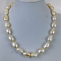 PERLENKETTE aus 24 Barock-Perlen