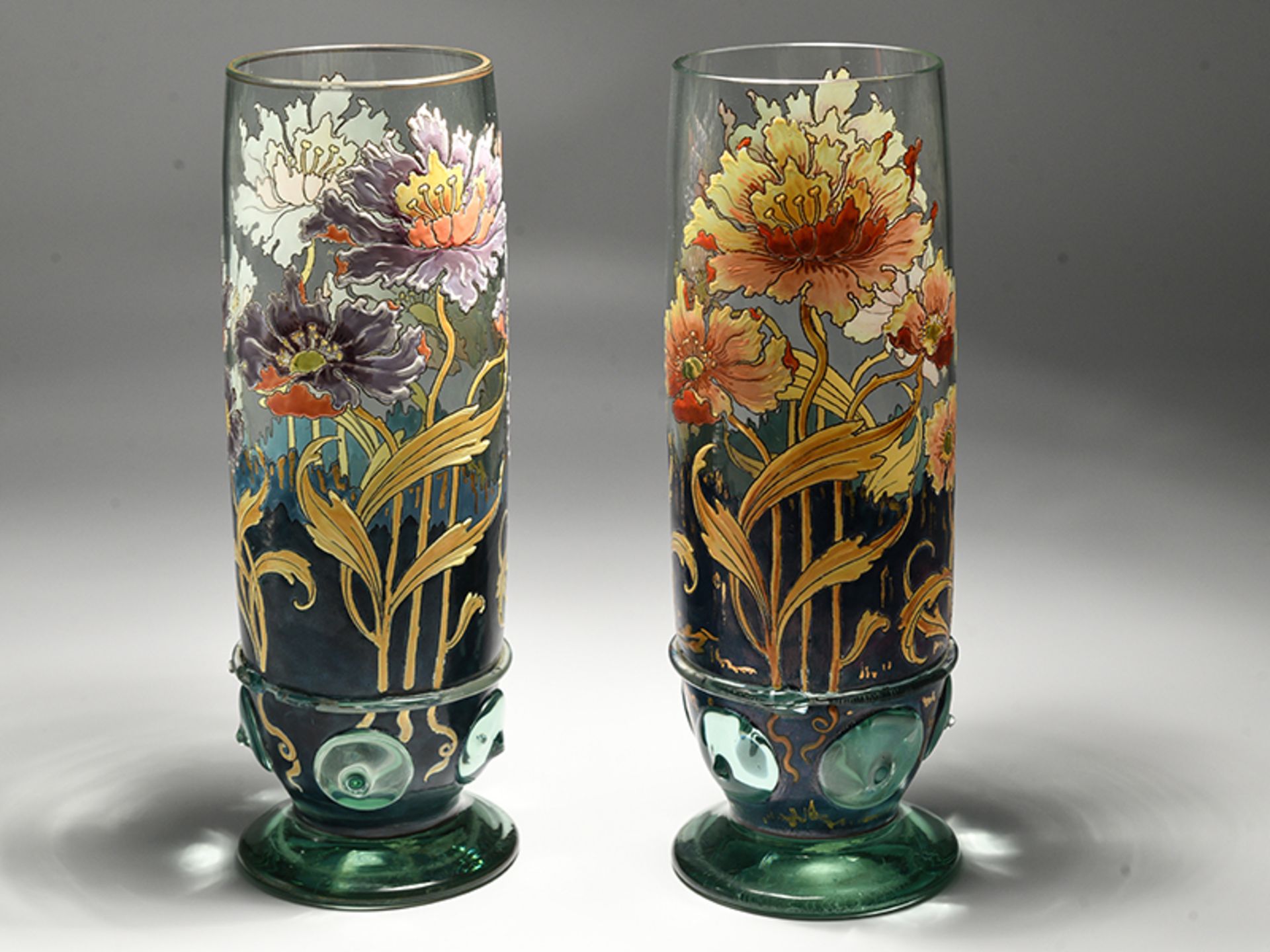 Paar Art-Nouveau-Vasen mit Emailledekor, wohl Frankreich (Legras?), um 1900. Leicht blaugrün - Image 2 of 10