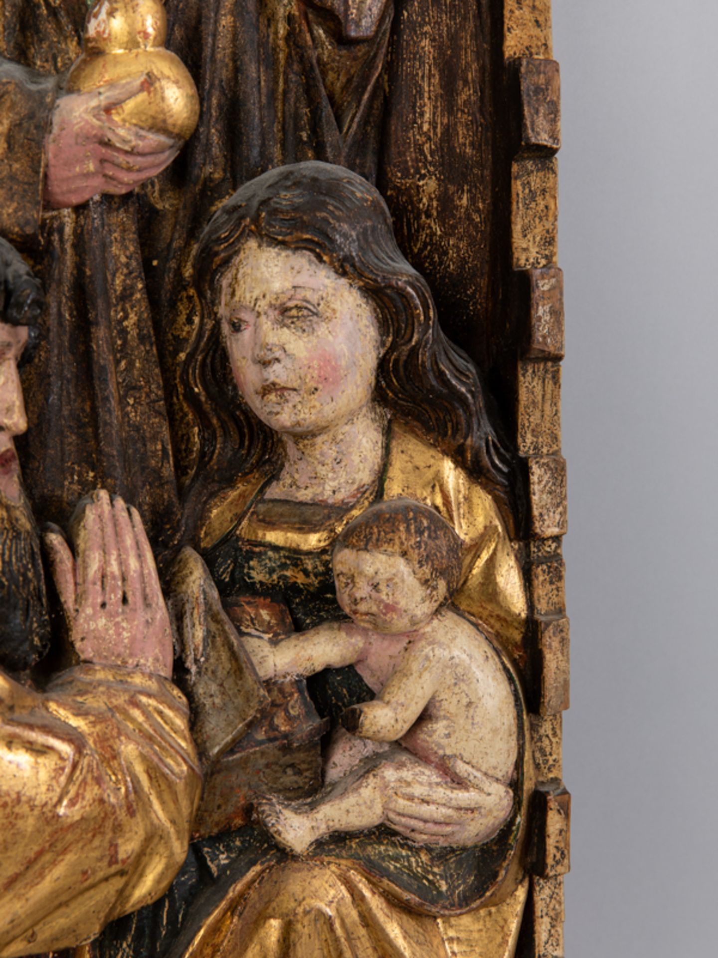 Spätgotisches Figurenrelief "Anbetung des Christuskindes durch die Könige", Tirol oder süddeutsch, - Image 7 of 9