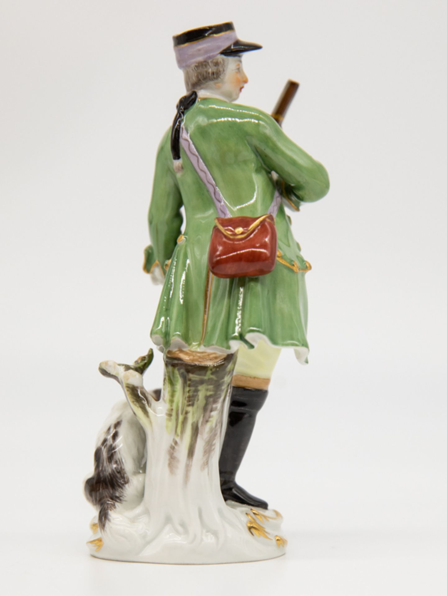 Porzellanfigur "Jäger mit Hund", Meissen, 1965. Weißporzellan mit farbiger Bemalung und - Image 6 of 6