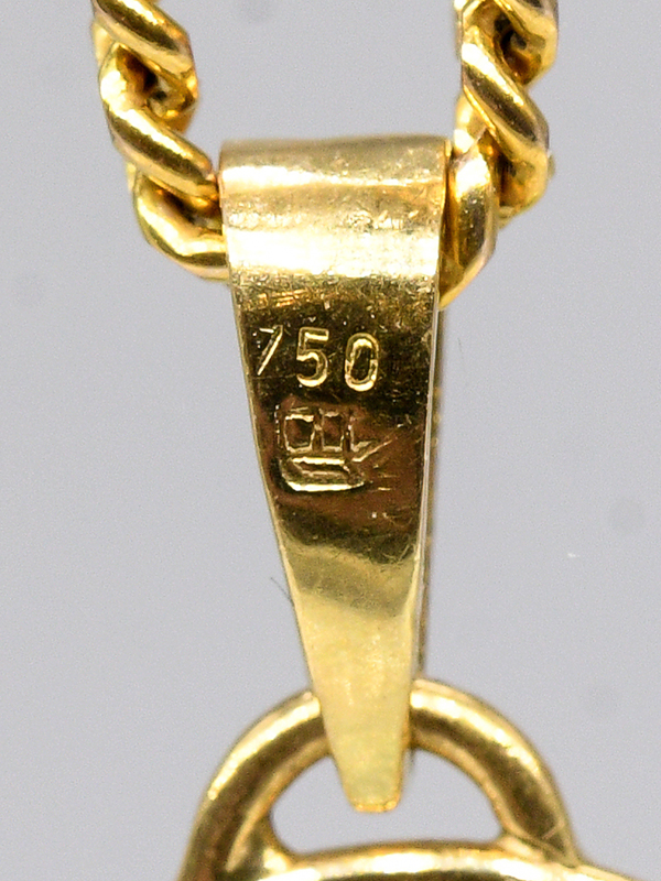 Anhänger mit Chrysopras-Cabochon und lange Collierkette, Goldschmiedearbeit, 90- er Jahre. 750/- - Image 3 of 5