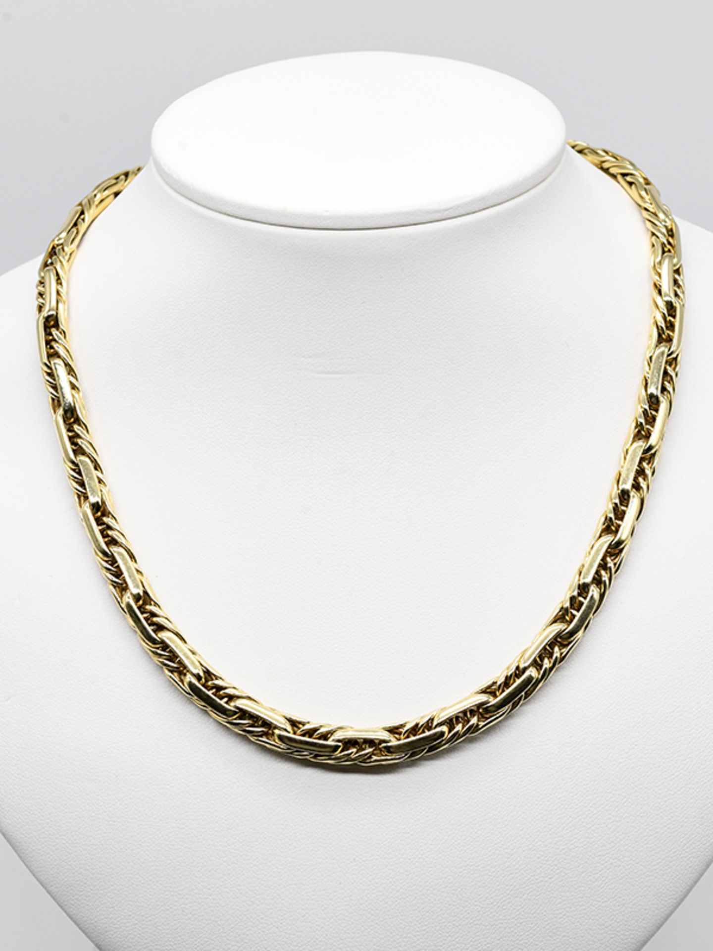 Massives goldenes Collier, 90- er Jahre. 585/- Gelbgold. Gesamtgewicht ca. 83,2 g. Stilisiertes