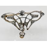 Art Deco-Brosche mit Altschliff-Diamanten, zus. ca. 1,1 ct, um 1900.