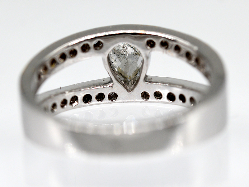 Ring mit Diamant 0,50 ct und Brillanten 0,38 ct, 21. Jh. - Image 5 of 5