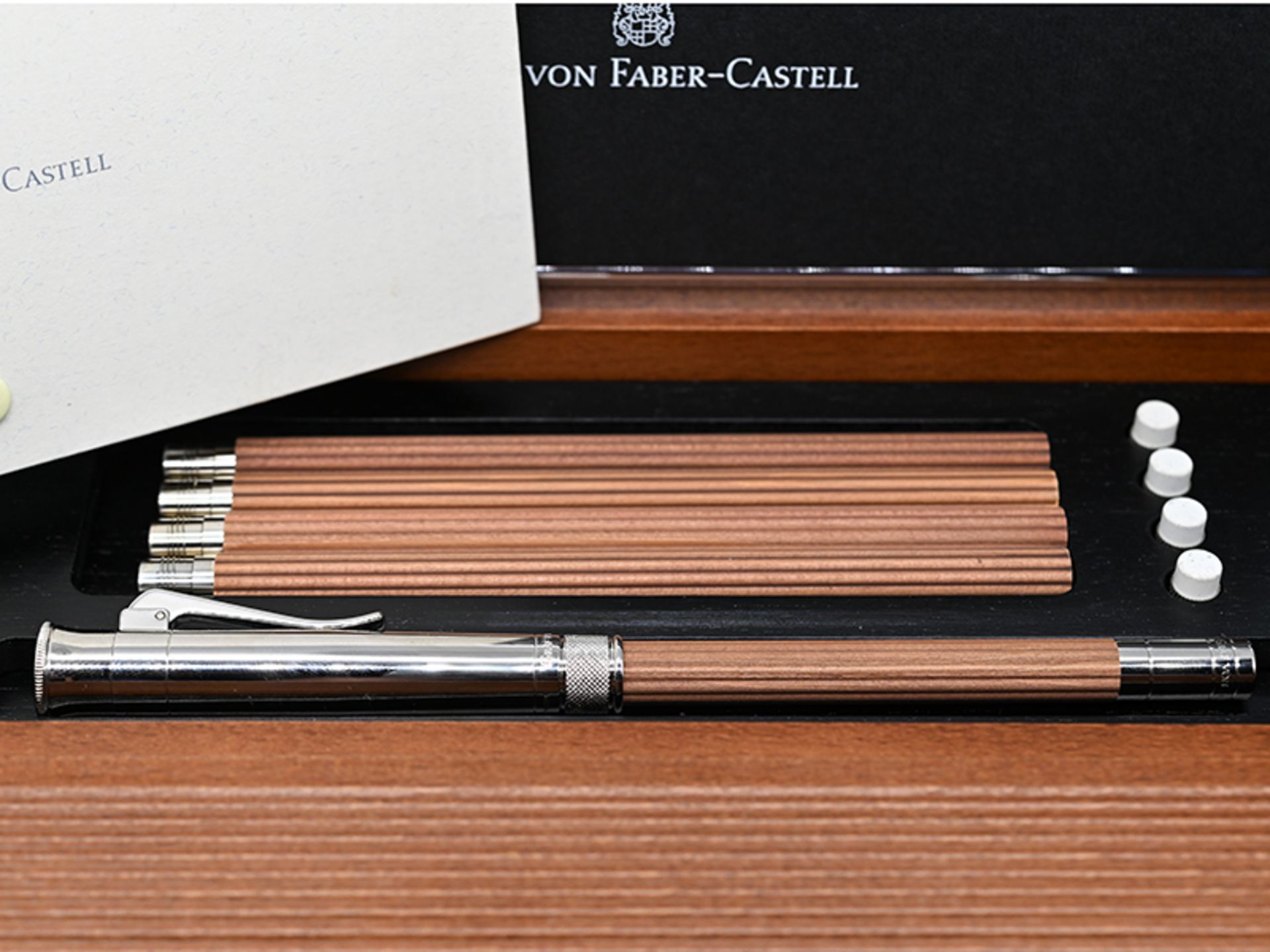 "Perfekter Bleistift" mit 4 Ersatz-Taschenbleistiften in Holzbox, Graf von Faber Castell, 20. Jh. - Image 3 of 5