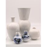 5 verschiedene Vasen (u.a. Modell "Halle", "Adonis", "Japanische Vase"), KPM-Berlin u. Royal Copenha