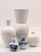 5 verschiedene Vasen (u.a. Modell "Halle", "Adonis", "Japanische Vase"), KPM-Berlin u. Royal Copenha