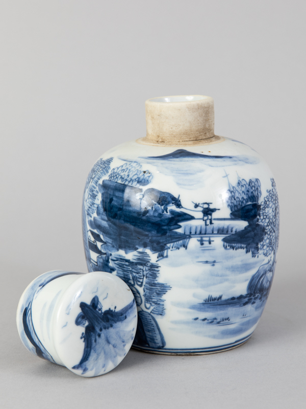 Teedose mit blauer Landschaftsmalerei im Kangxi-Stil, China, 19./20. Jh. - Image 3 of 6