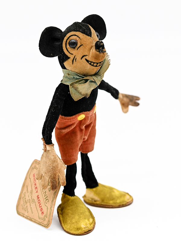 Kleine "Mickey Mouse"-Puppe, "Dean's Rag Book Co. Ltd.", England, wohl 1930er Jahre.