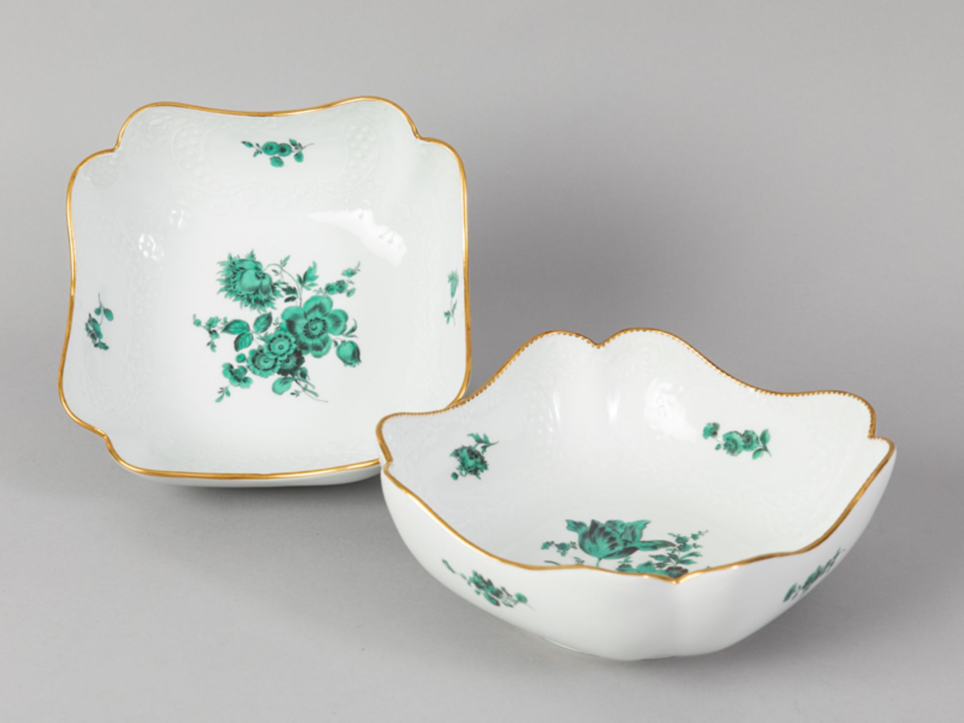 Paar große Servier-Schalen, "Neu-Marseille/kupfergrüne Blumen", Meissen, 20. Jh. - Image 2 of 3