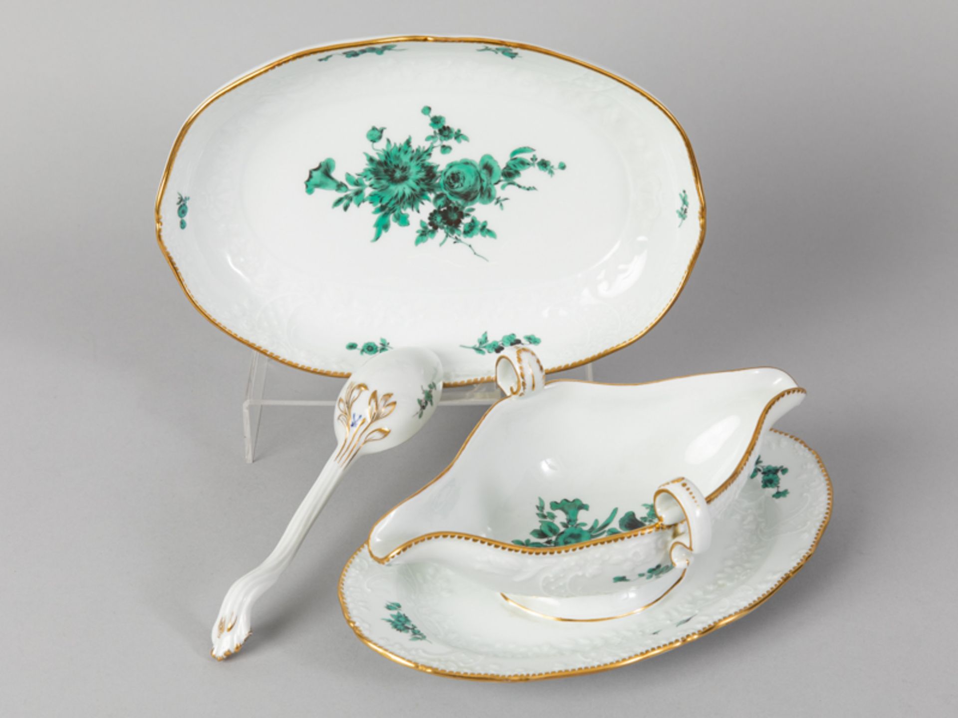 Servierschale, Sauçière + Probierlöffel, "Neu-Marseille/kupfergrüne Blumen", Meissen, 20. Jh. - Image 2 of 3