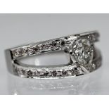 Ring mit Diamant 0,50 ct und Brillanten 0,38 ct, 21. Jh.