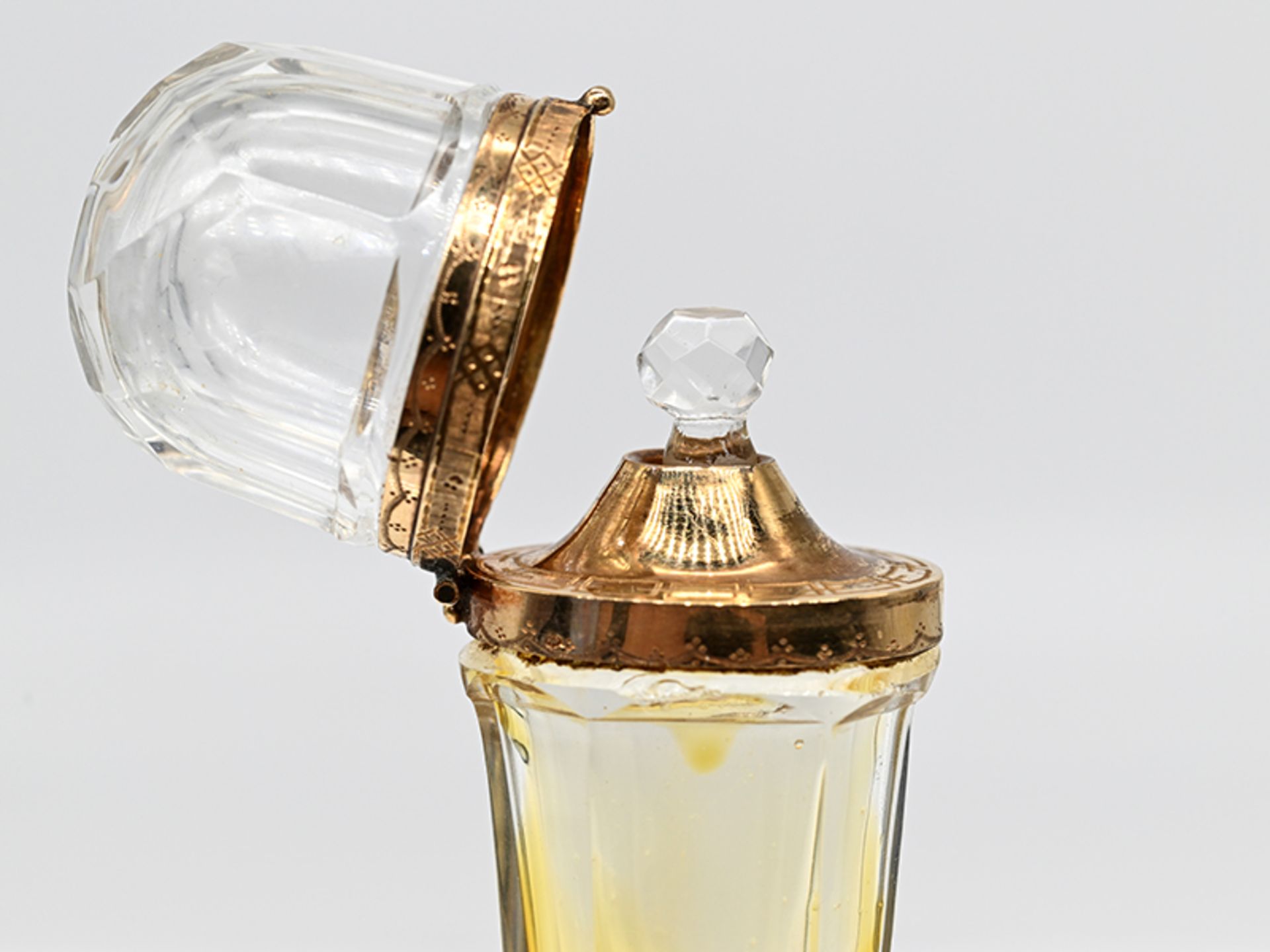 Parfum-Flakon, wohl Paris/Frankreich, 2. Hälfte 18. oder 19. Jh. - Image 5 of 8