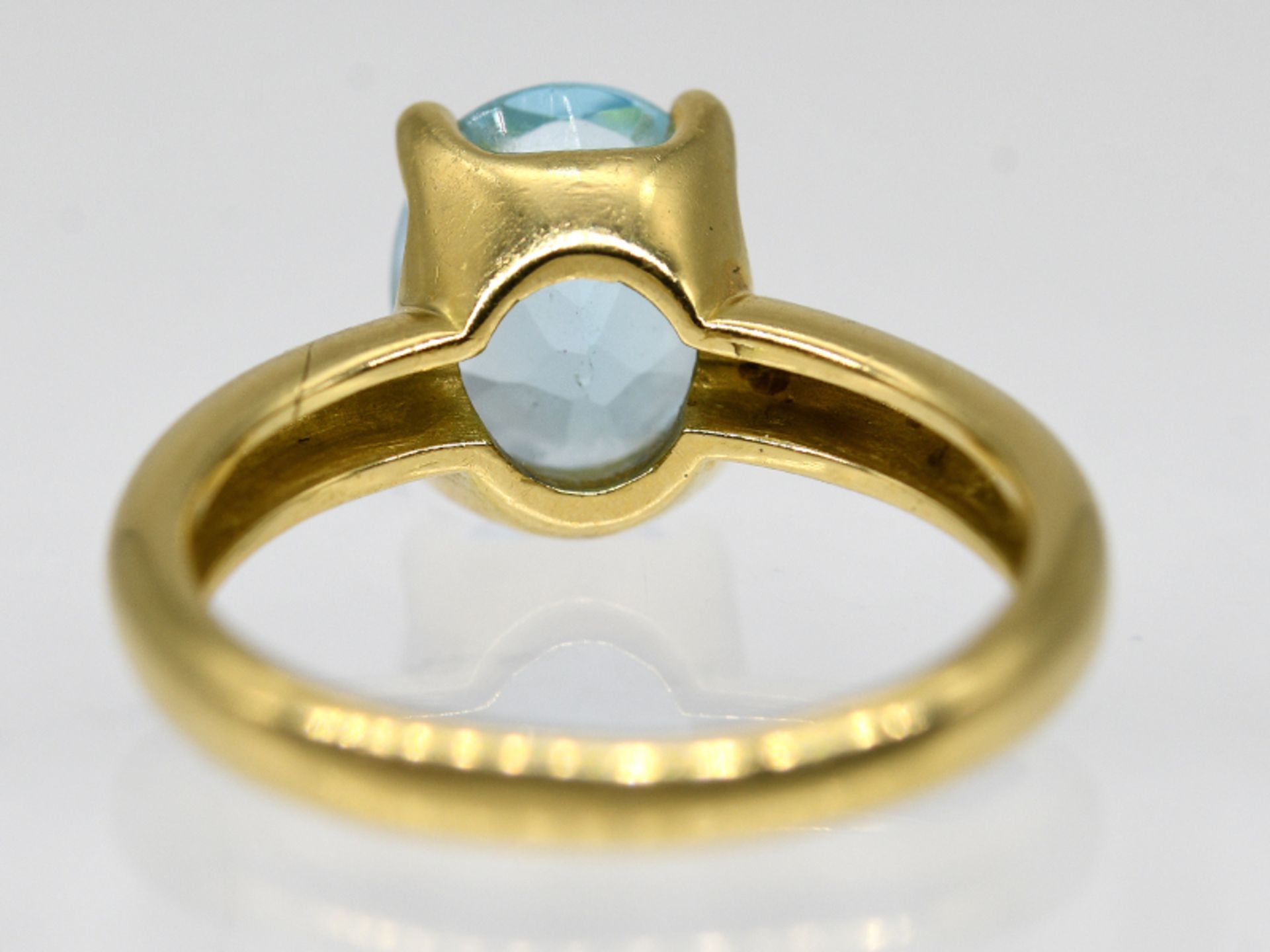 Ring mit hellblauem Topas, 90- er Jahre. - Image 5 of 5