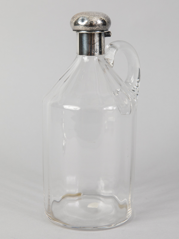 Henkelflasche mit Silberstopfen u. 4 Karaffen-Schilder, Birmingham u. Sheffield, 1891/92 u. 1993. - Image 2 of 6