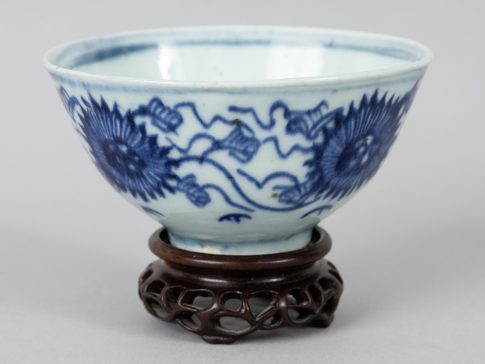 Kleine Schale / Kumme / Teeschale, China, wohl Qing-Dynastie, 18. Jh. - Image 2 of 6