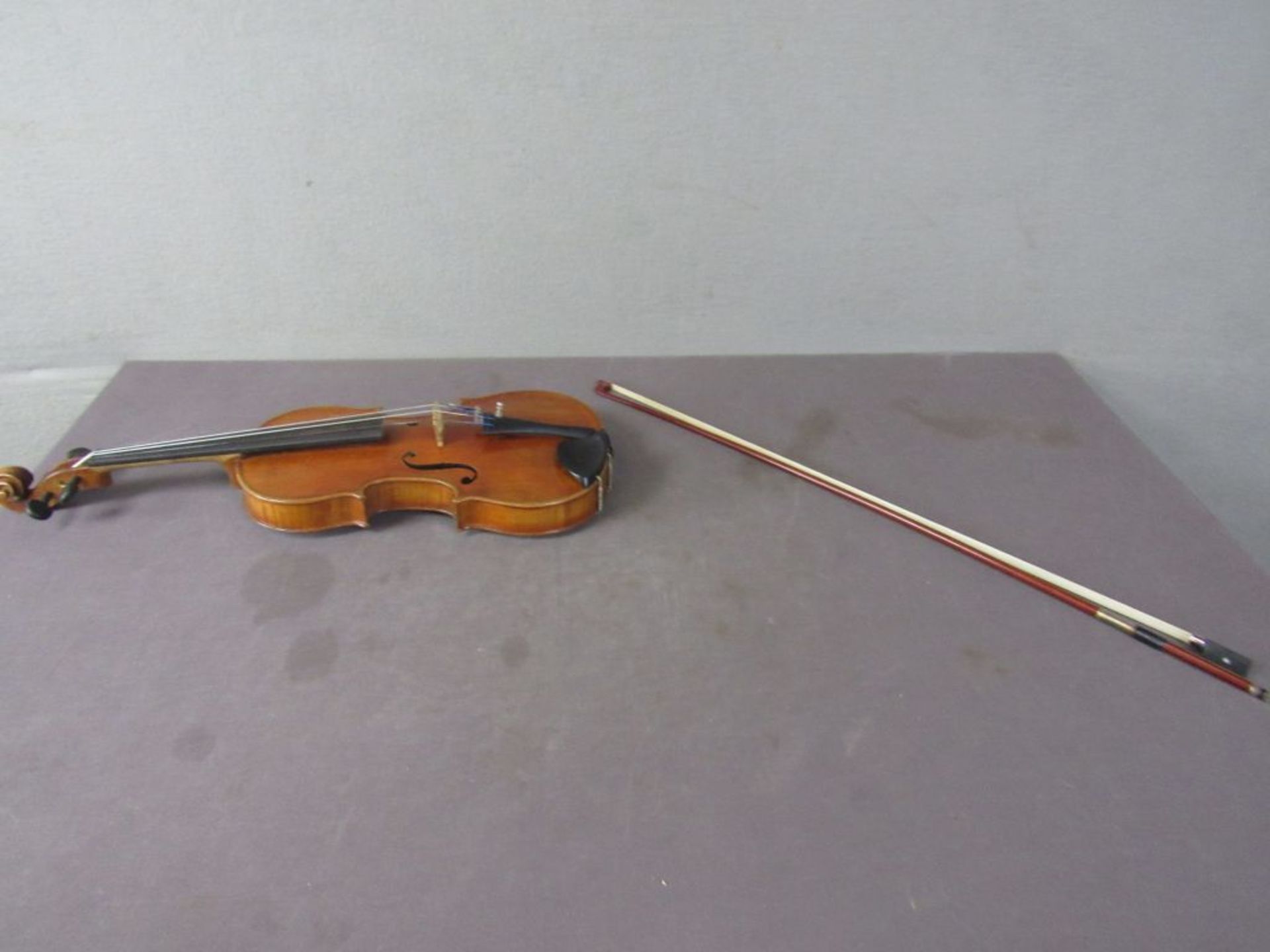 Geige mit Bogen im - Image 10 of 10