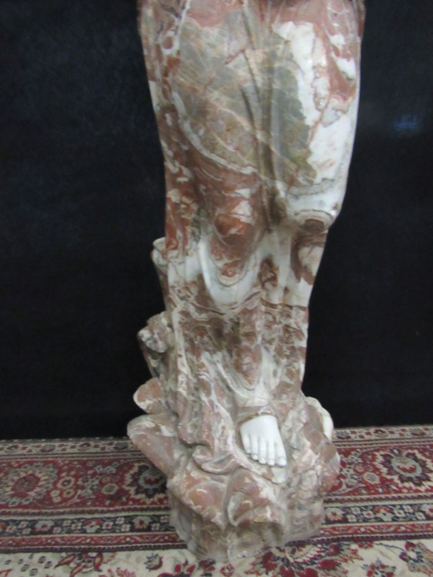 Statur geflügelte Dame Marmor - Bild 7 aus 14