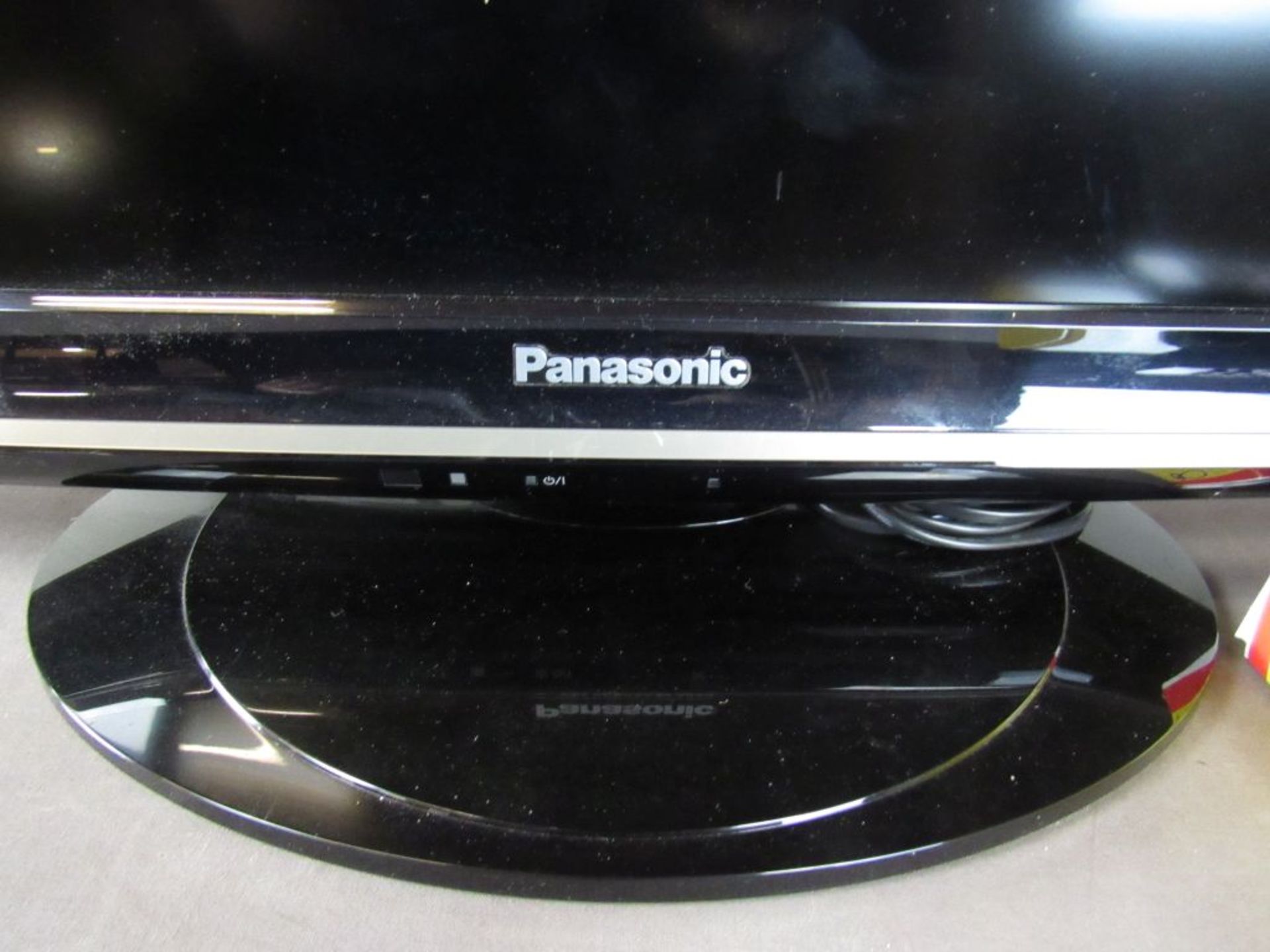 Flachbildfernseher Panasonic 90cm - Bild 3 aus 9