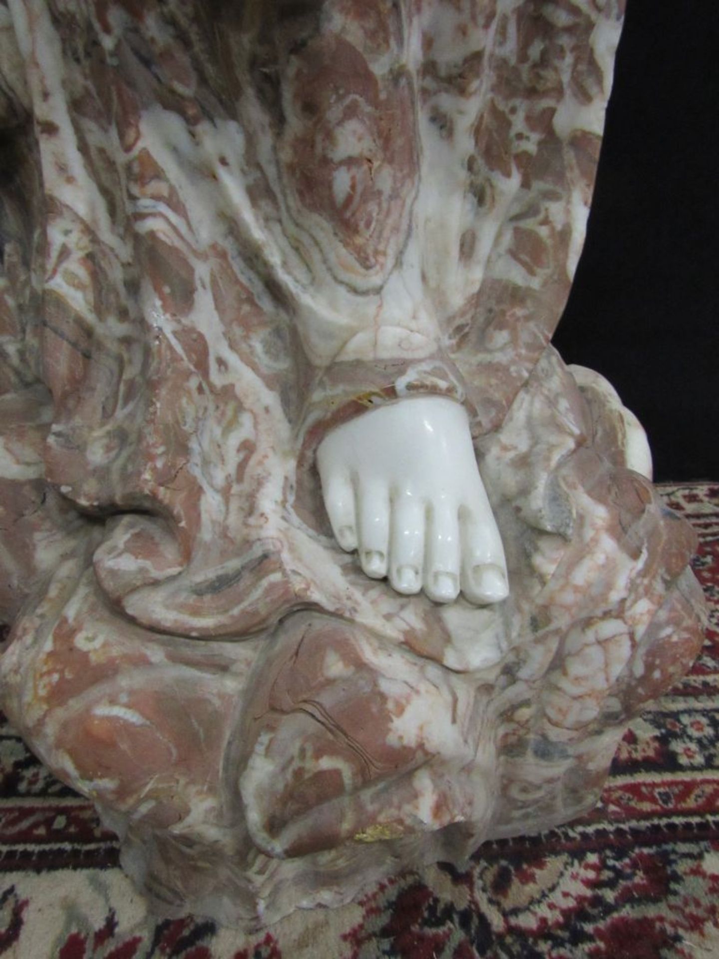 Statur geflügelte Dame Marmor - Bild 10 aus 14