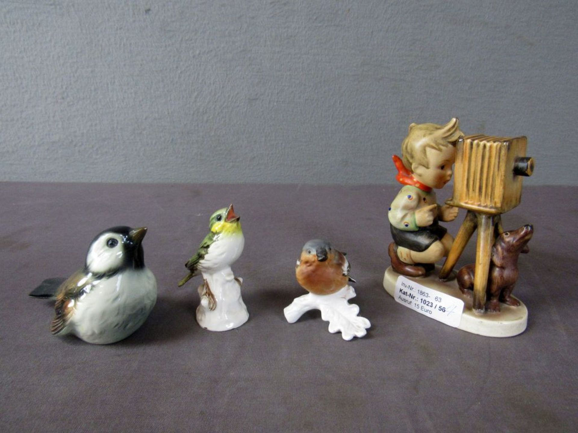 Vier Porzellanfiguren Goebel drei