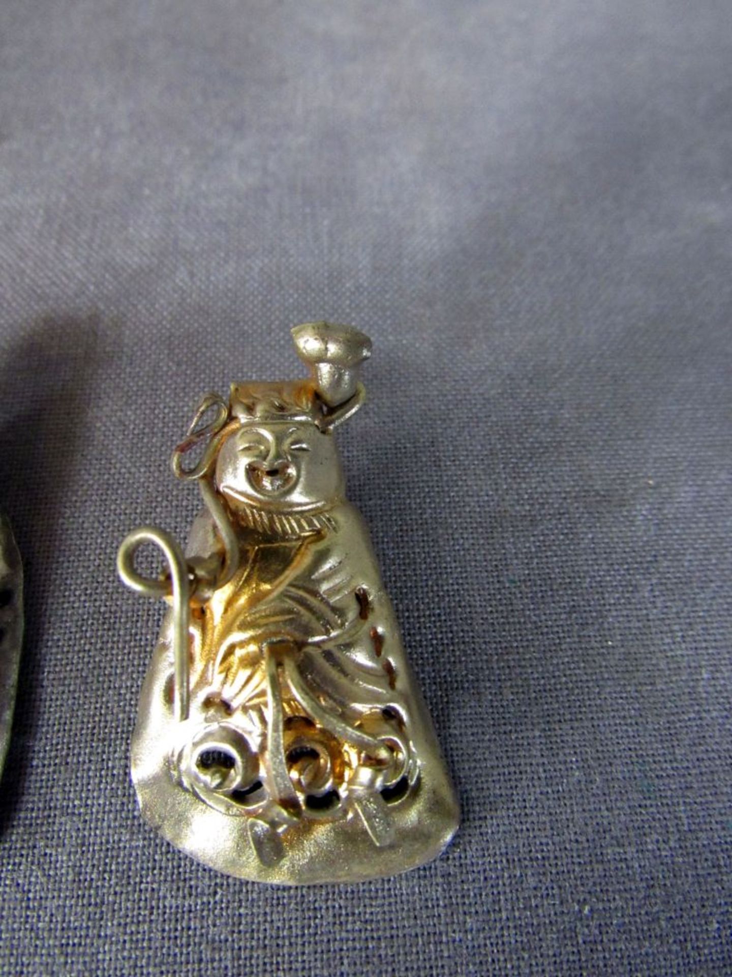 Drei antike Amulette China Silber - Image 4 of 6