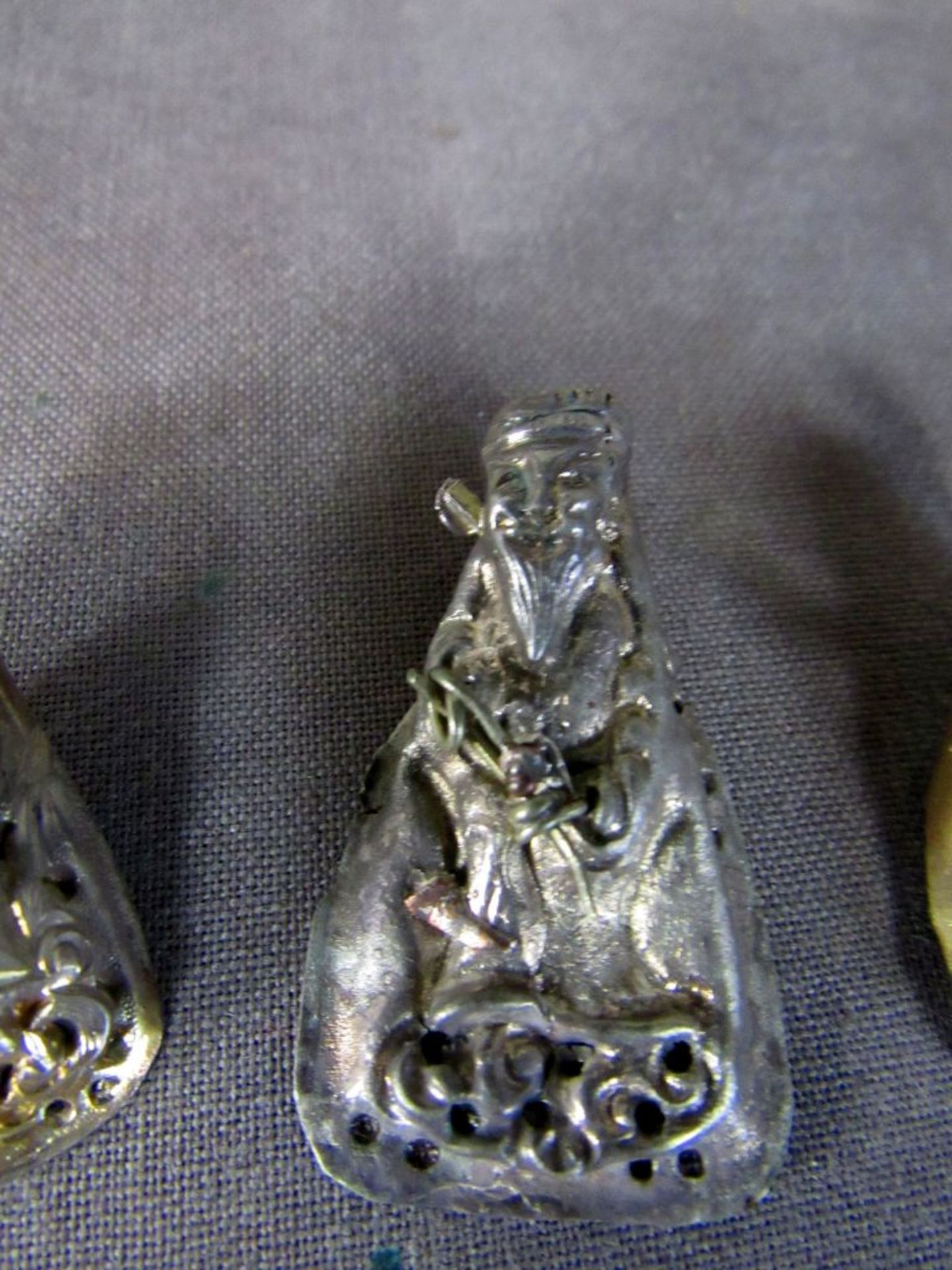 Drei antike Amulette China Silber - Image 3 of 6