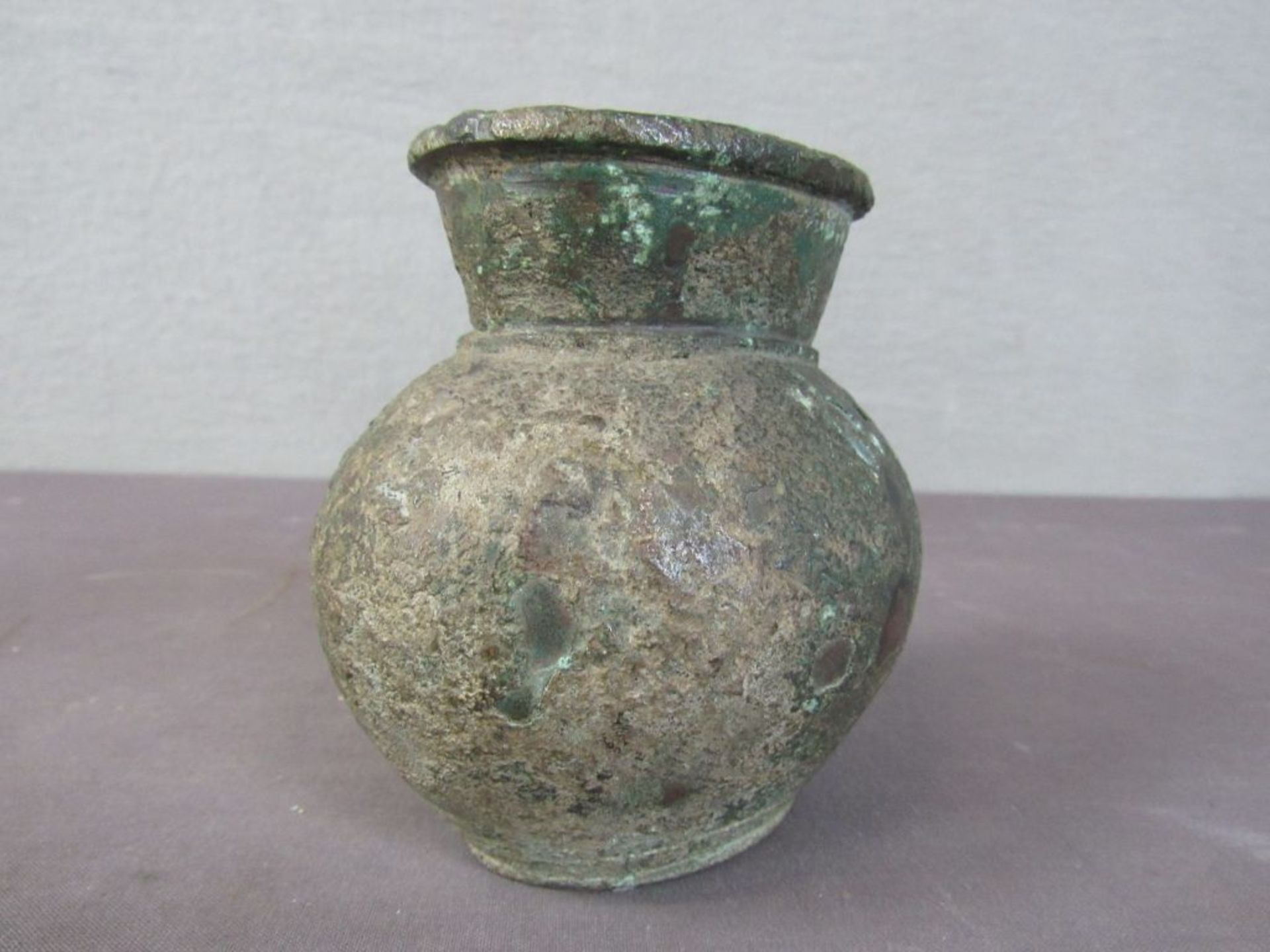 Archaische Bronzevase Bodenfund China - Bild 4 aus 5