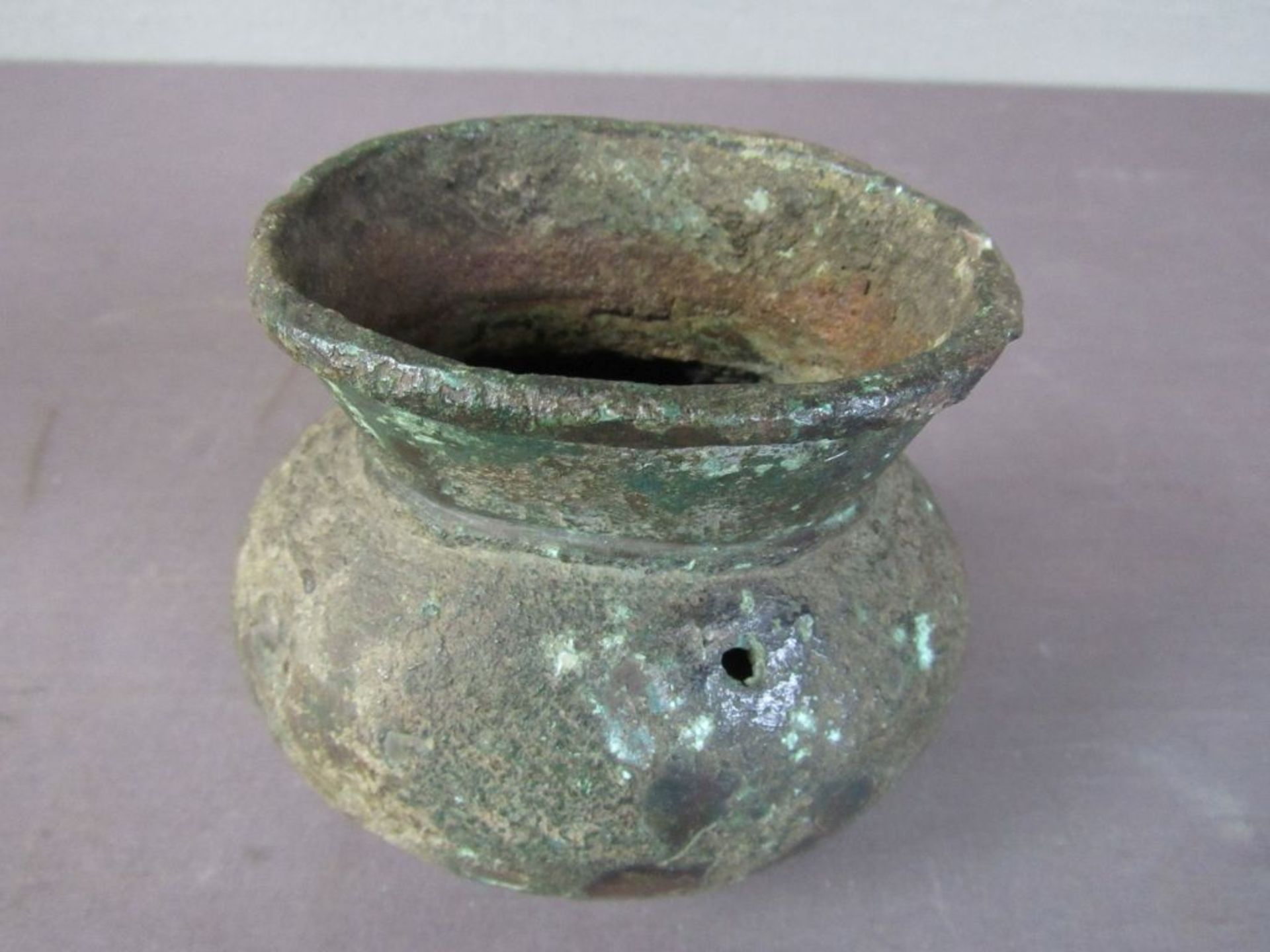 Archaische Bronzevase Bodenfund China - Bild 2 aus 5
