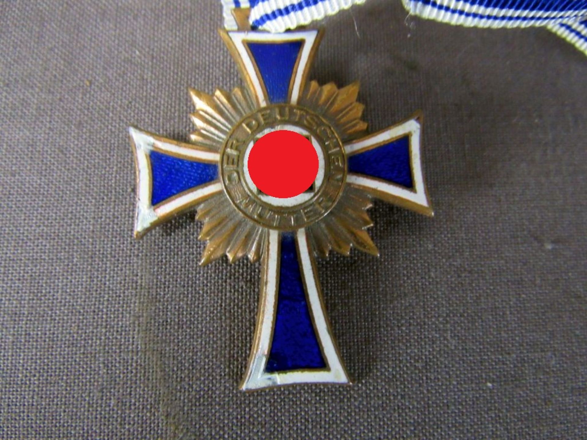 Orden Abzeichen 3. Reich Mutterkreuz - Image 2 of 6